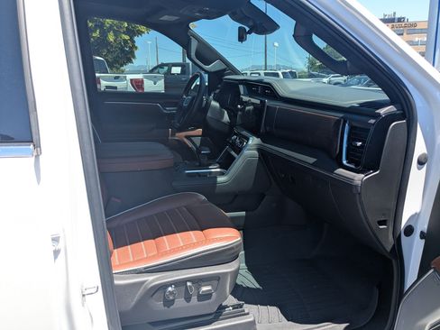 Used 2024 GMC Sierra 1500 Denali Ultimate AWD/4WD image 34