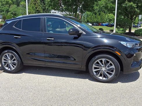 Used 2023 Buick Encore GX Select w/ Sport Touring Package AWD/4WD image 2