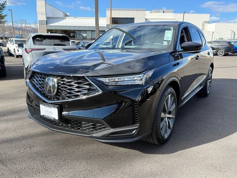 Certified 2025 Acura MDX w/ Technology Package image 9