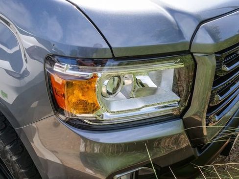 Used 2022 GMC Canyon Elevation w/ Trailering Package RWD image 3