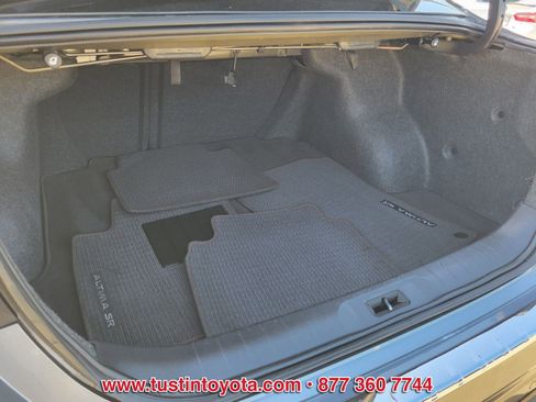 Used 2022 Nissan Altima 2.5 SR FWD image 13
