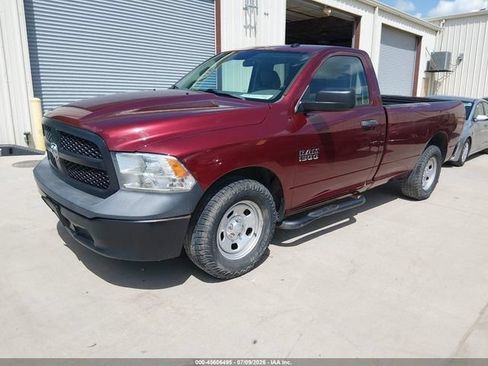 Used 2018 RAM 1500 Express RWD image 2