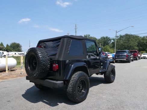 Used 2004 Jeep Wrangler Sahara AWD/4WD image 5