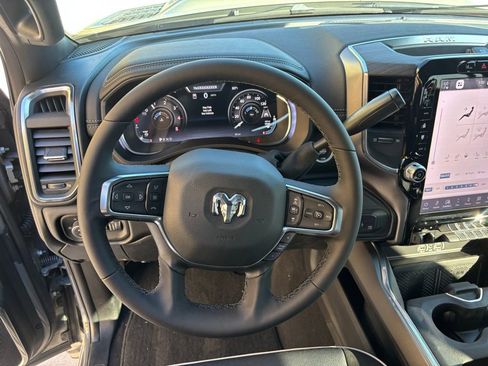 Used 2026 RAM 2500 Laramie w/ Night Edition image 33