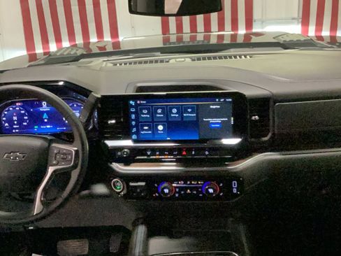 Used 2026 Chevrolet Silverado 2500 LT w/ Trail Boss Package image 13