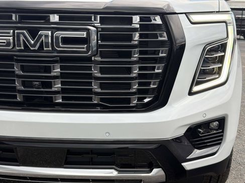 New 2026 GMC Yukon Denali Ultimate AWD/4WD image 9
