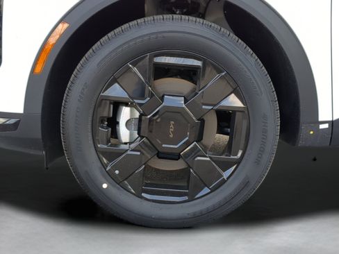 New 2026 Kia Sportage X-Line image 8