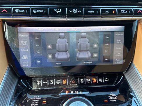 Used 2023 Jeep Grand Wagoneer Series III w/ Rear Seat Video Group 1 image 20