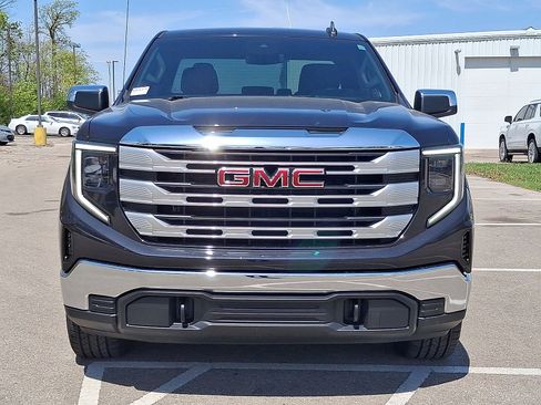 Used 2022 GMC Sierra 1500 SLE w/ X31 Off-Road Package AWD/4WD image 29