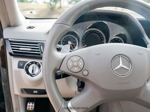Used 2010 Mercedes-Benz E 63 AMG Sedan image 59