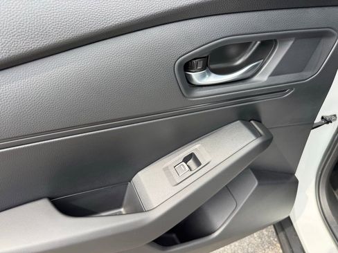 Used 2025 Honda Accord LX image 33