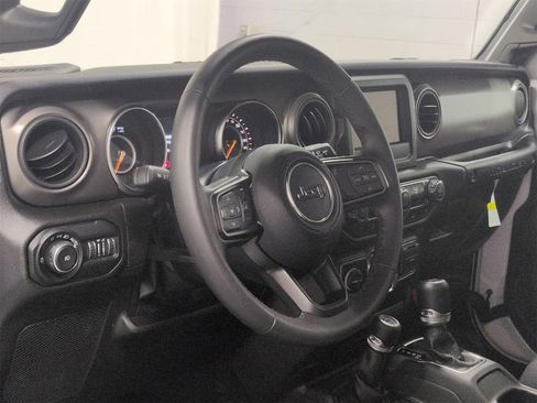 Certified 2022 Jeep Wrangler Unlimited Sport S image 10