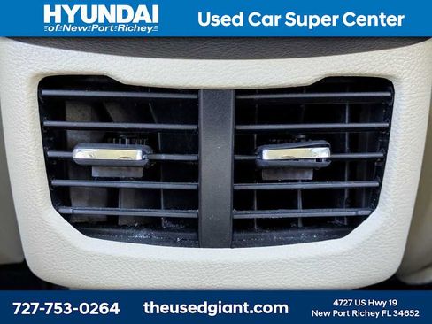 Used 2014 Ford Fusion SE FWD image 15