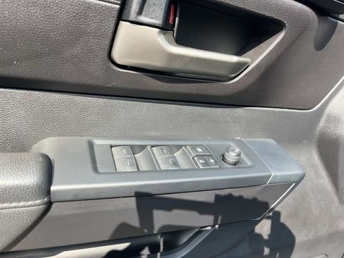 Used 2023 Toyota Tundra SR5 w/ SR5 Convenience Package AWD/4WD image 31