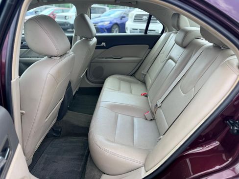 Used 2016 Ford Fusion Titanium FWD image 9