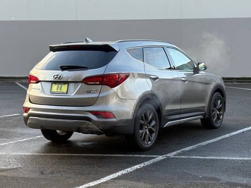 Used 2017 Hyundai Santa Fe Sport w/ 2.0T Ultimate Tech Package 05 AWD/4WD image 5