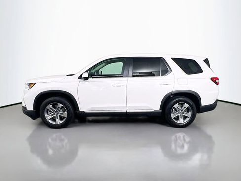 Used 2025 Honda Pilot EX-L image 6
