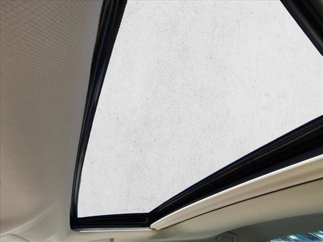 Used 2025 Lexus ES 300h w/ Technology Package FWD image 10