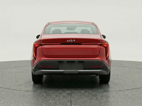 Used 2025 Kia K4 LXS image 7