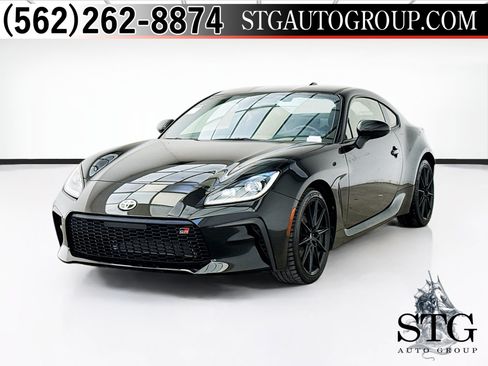 Used 2025 Toyota GR86 Premium w/ ALL Weather Mat Package (TMS) RWD image 1