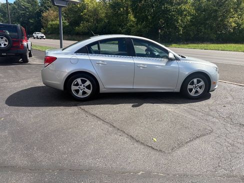 Used 2014 Chevrolet Cruze LT w/ All-Star Edition FWD image 4