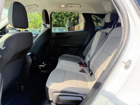 Used 2022 Ford Escape SE w/ SE Sport Appearance Package AWD/4WD image 15