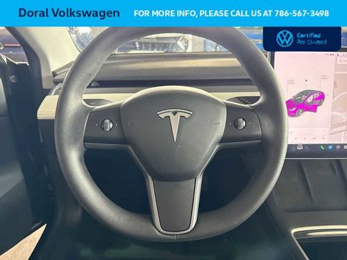 Used 2021 Tesla Model 3 Standard Range Plus image 15