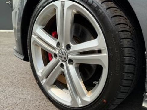 Used 2017 Volkswagen Jetta GLI FWD image 38