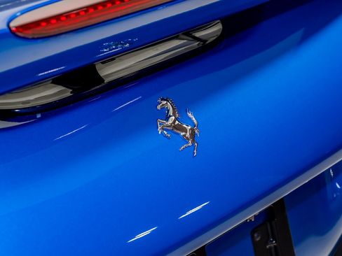 Certified 2022 Ferrari F8 Tributo RWD image 44