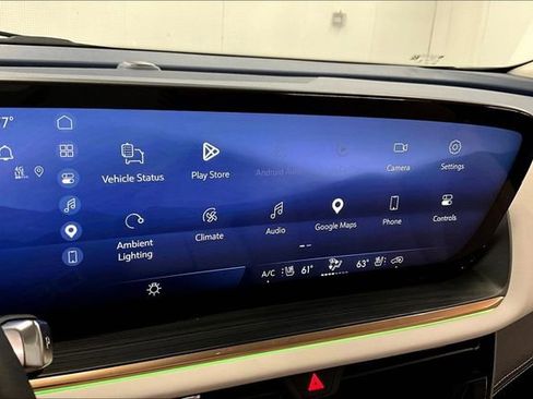 Used 2024 Buick Envision Avenir AWD/4WD image 31