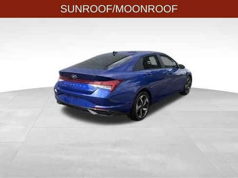 Used 2023 Hyundai Elantra Limited w/ Cargo Package FWD image 7