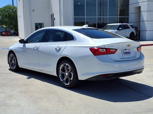 Used 2024 Chevrolet Malibu LT FWD image 6