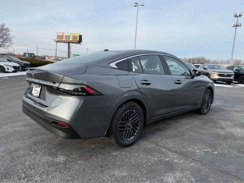 New 2026 Nissan Sentra SV w/ Floor Mat Package FWD image 7