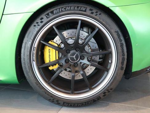 Used 2020 Mercedes-Benz AMG GT R image 23