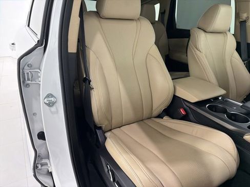 Certified 2023 Acura MDX SH-AWD w/ Advance Package image 21