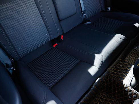 Used 2017 Dodge Challenger R/T w/ Sound Group image 13