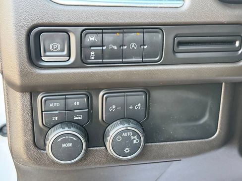 Used 2023 Chevrolet Tahoe LS AWD/4WD image 22
