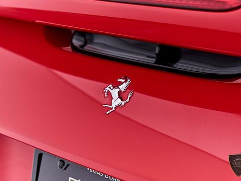 Used 2022 Ferrari F8 Tributo RWD image 27