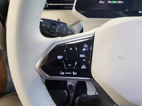 New 2025 Volkswagen ID. Buzz Pro S Plus image 20