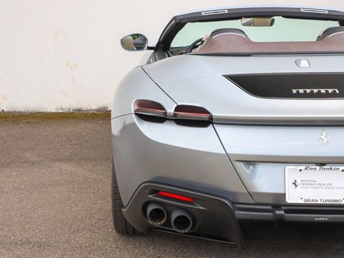 Certified 2024 Ferrari Roma Spider RWD image 35
