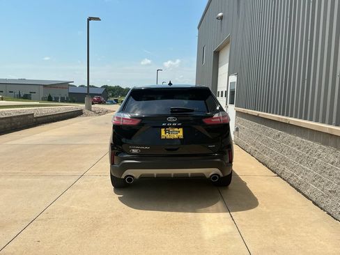 Used 2024 Ford Edge Titanium AWD/4WD image 5