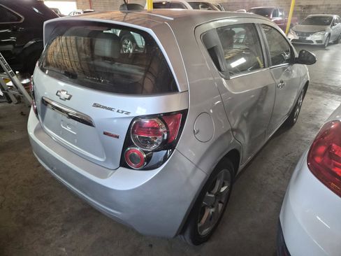 Used 2015 Chevrolet Sonic LTZ FWD image 5