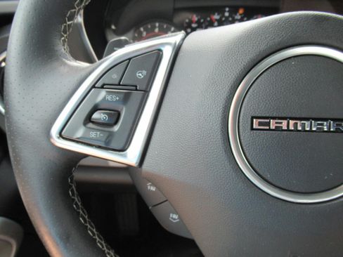 Used 2016 Chevrolet Camaro LT RWD image 24