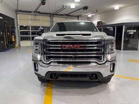Used 2021 GMC Sierra 2500 SLT w/ SLT Preferred Package image 11