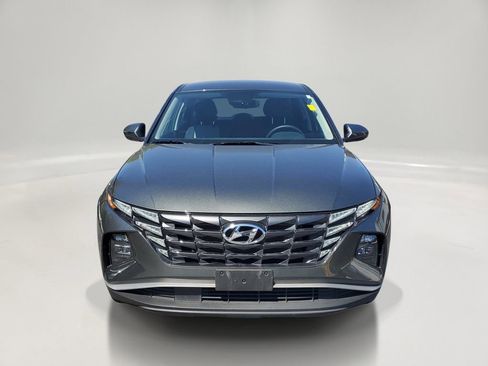 Used 2023 Hyundai Tucson SE FWD image 2