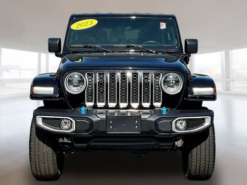 Used 2023 Jeep Wrangler Unlimited Sahara w/ Cold Weather Group AWD/4WD image 2