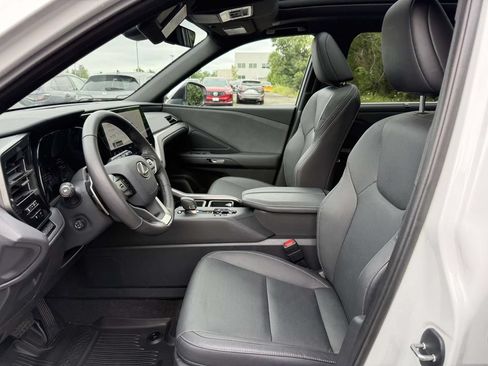 Used 2026 Lexus TX 350 AWD w/ Technology Package image 14