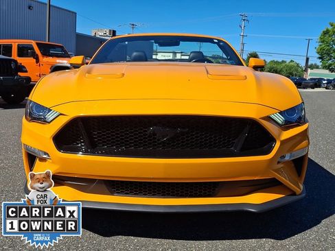 Used 2018 Ford Mustang GT Premium w/ Equipment Group 401A RWD image 2