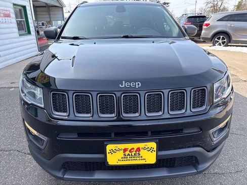 Used 2021 Jeep Compass Latitude w/ Trailer Tow Group AWD/4WD image 3