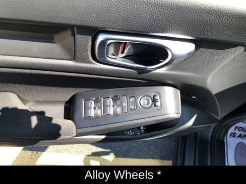 Used 2022 Honda Civic Sport image 13